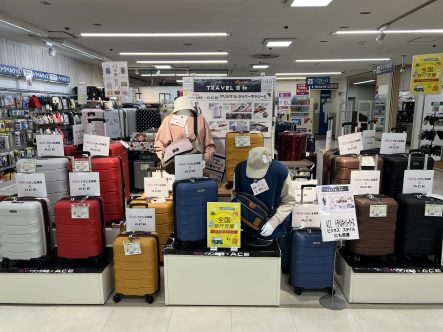 衣料品売場リニューアルしました!!