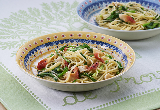 ほっき貝と春にらのパスタ