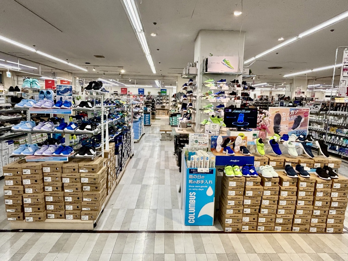 子供靴売場移設のご案内をいたします
