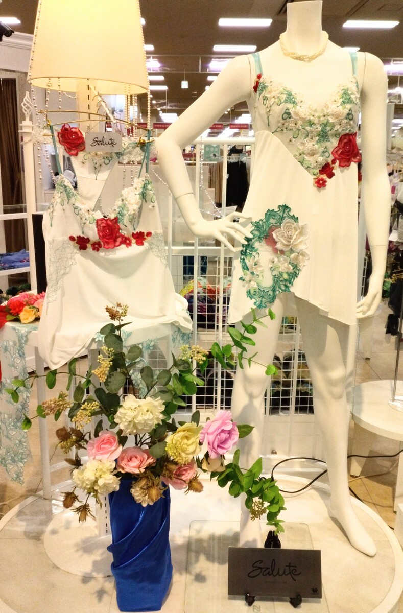 salute16group入荷のお知らせ🌹