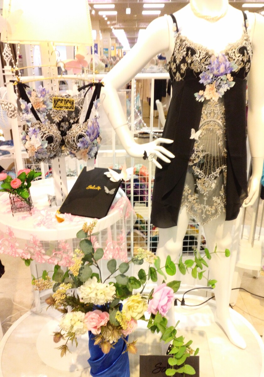 Salute19group入荷のお知らせ📢