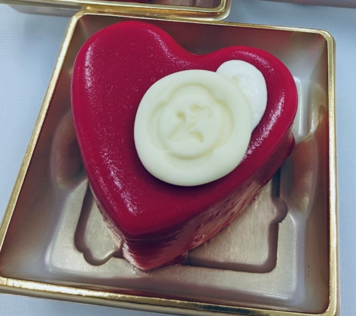 シュークリームの梅屋　8/2より限定新作スイーツ♪