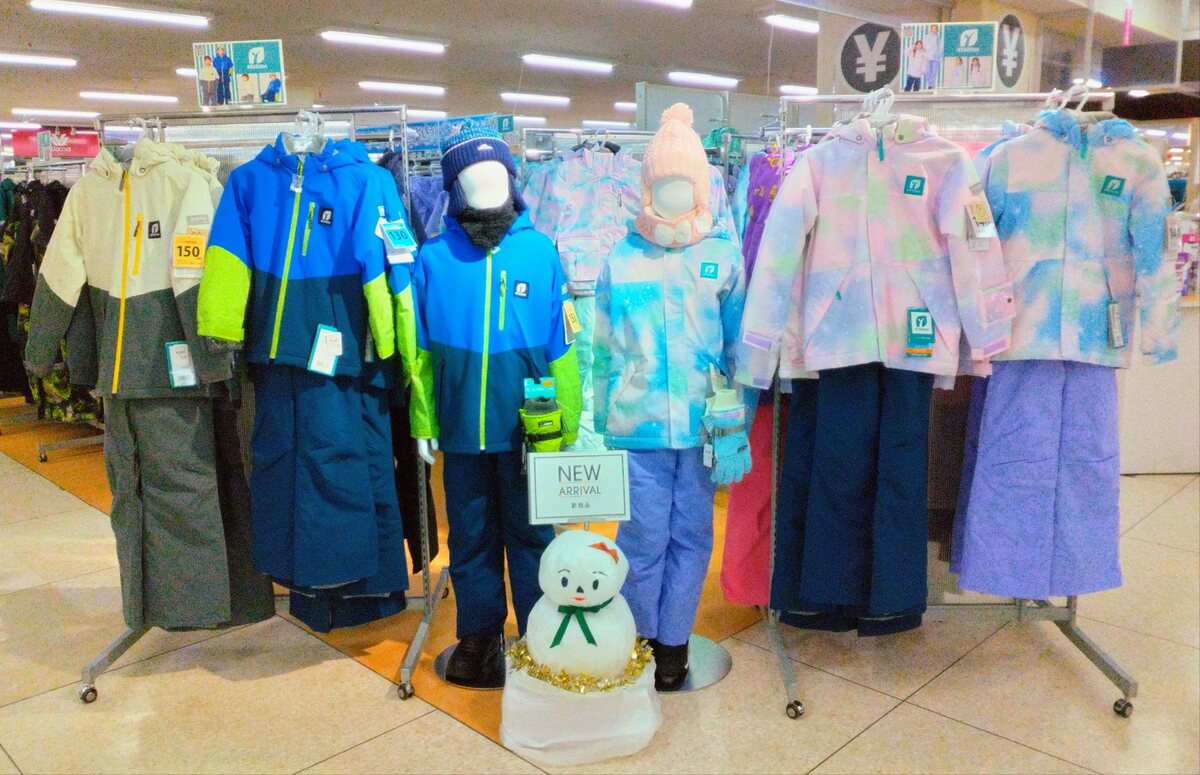 ☃️キッズ　スキーウェア＆防寒服飾大集合☃️