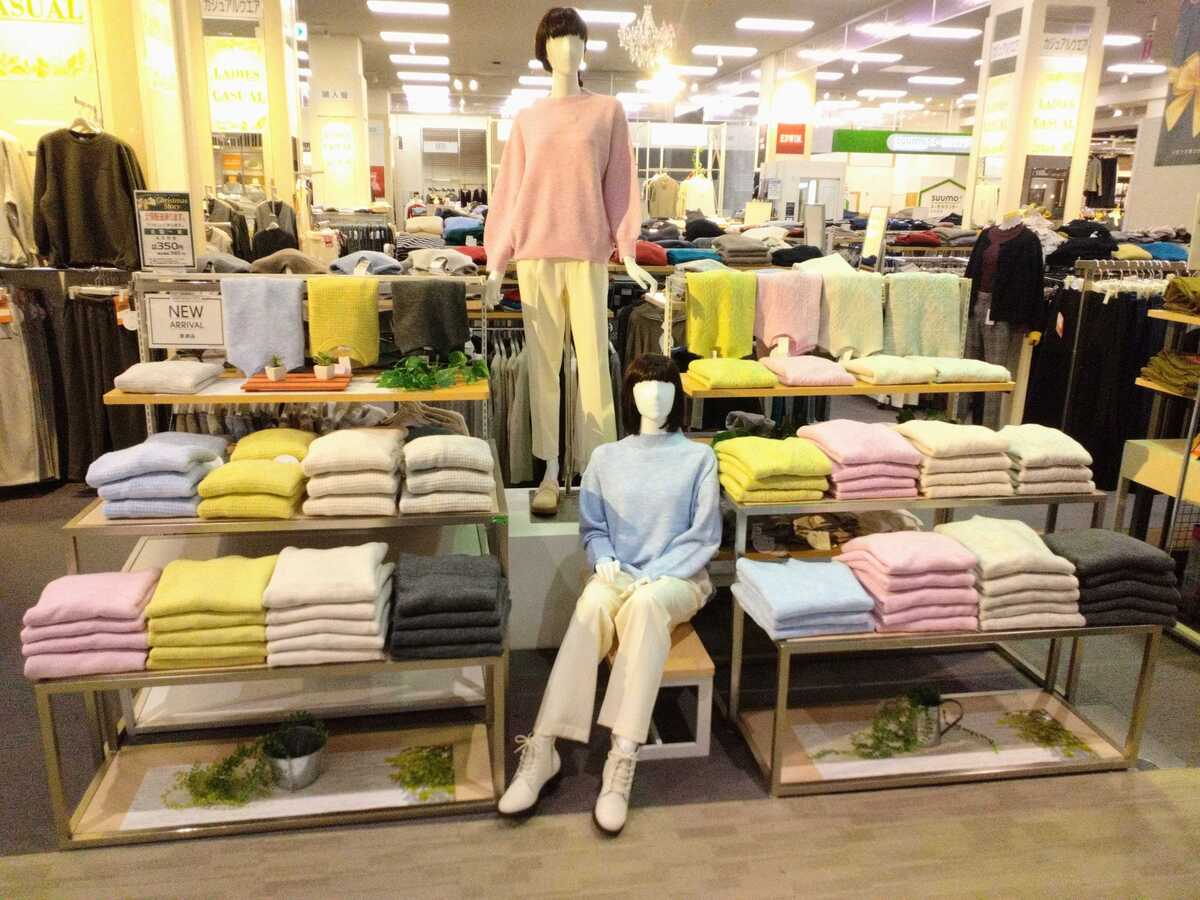 婦人服売場よりご案内✨