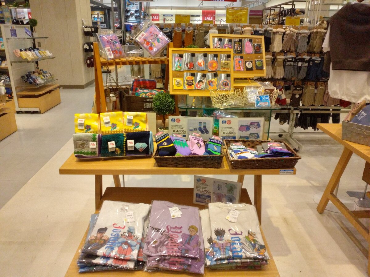 キャラクター雑貨販売中♪