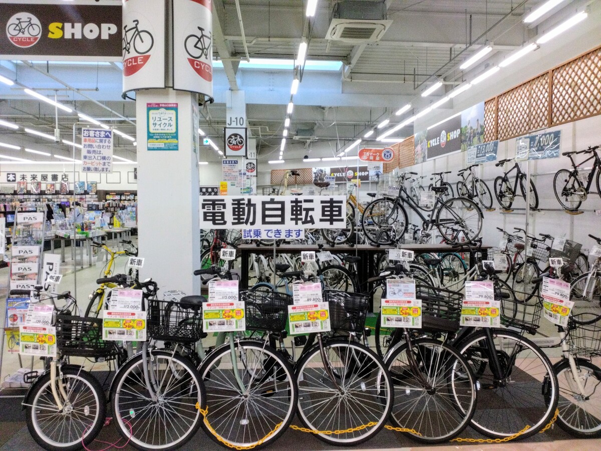 電動自転車🚲新車展示しています😊