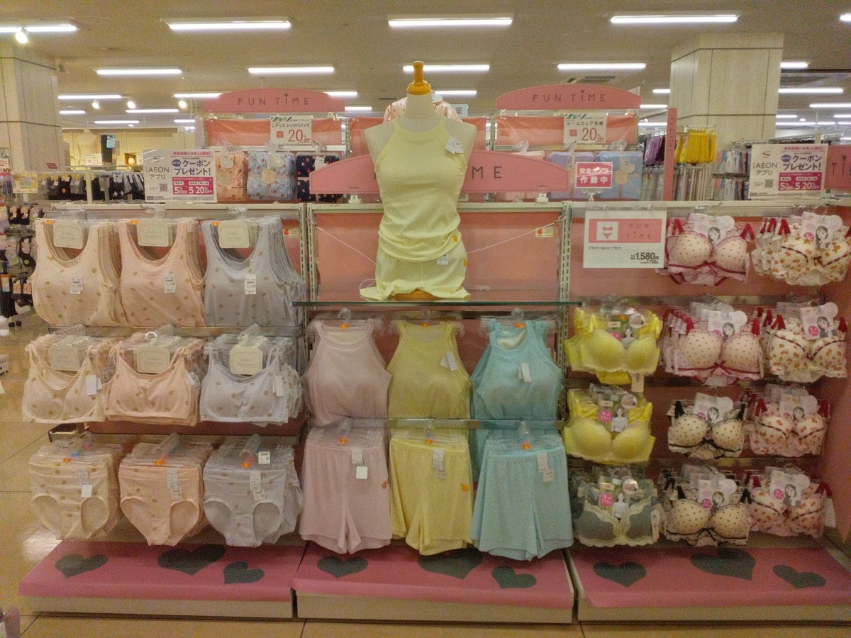 インナー売場よりFUN TIME商品のご紹介🐧