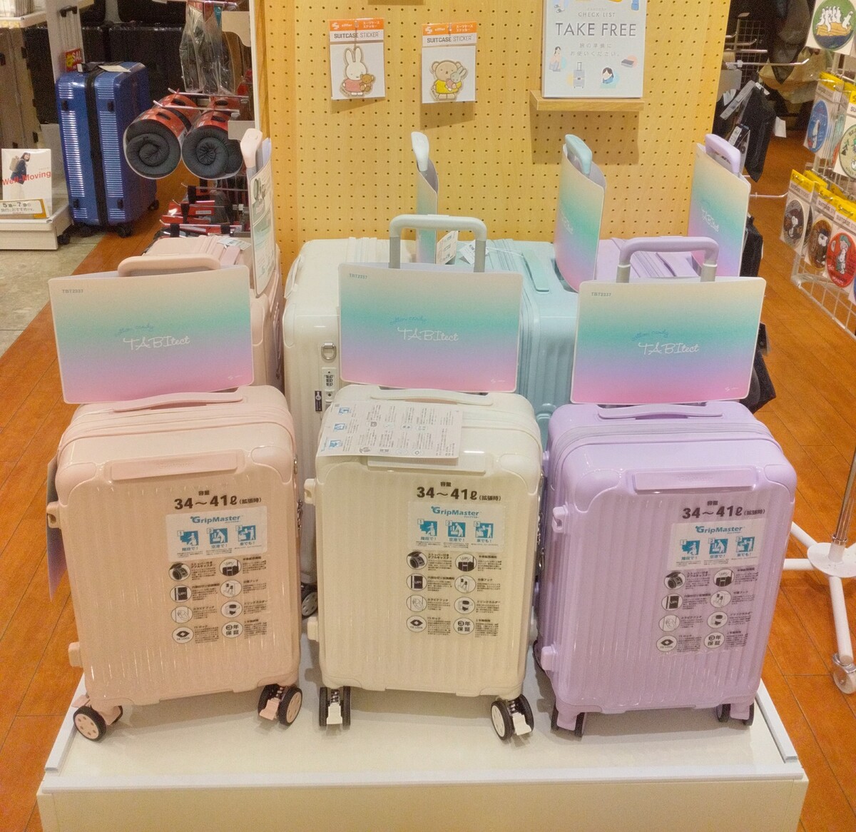 パステルカラーのキャリーで女子旅を可愛く楽しもう!